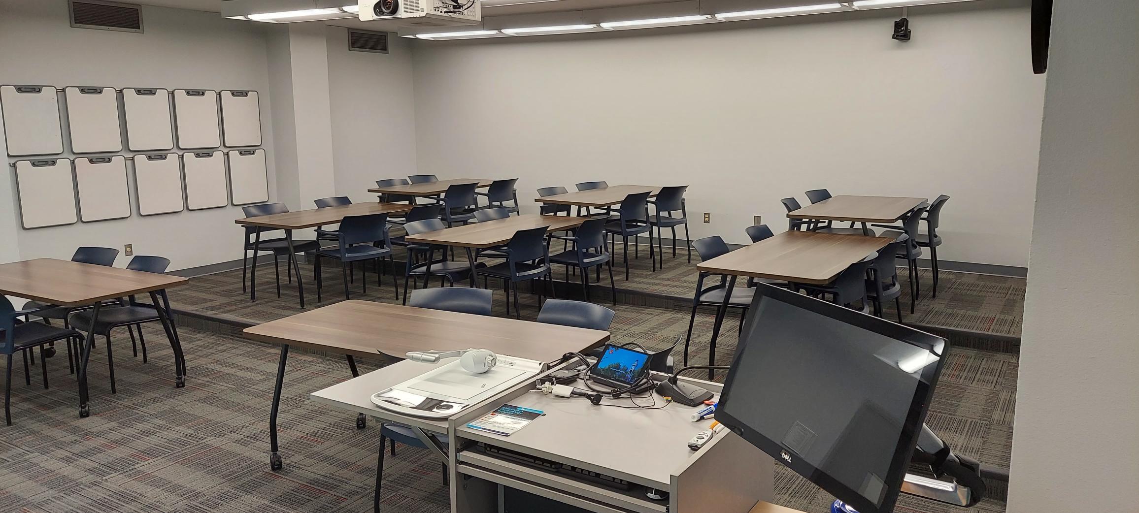CJB C104 Room Photo